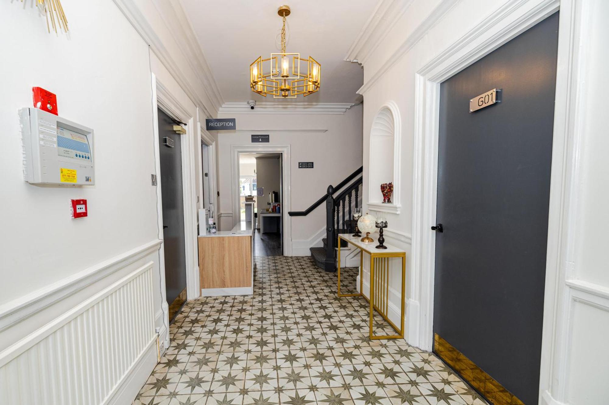 Woodford Hotel London Eksteriør billede