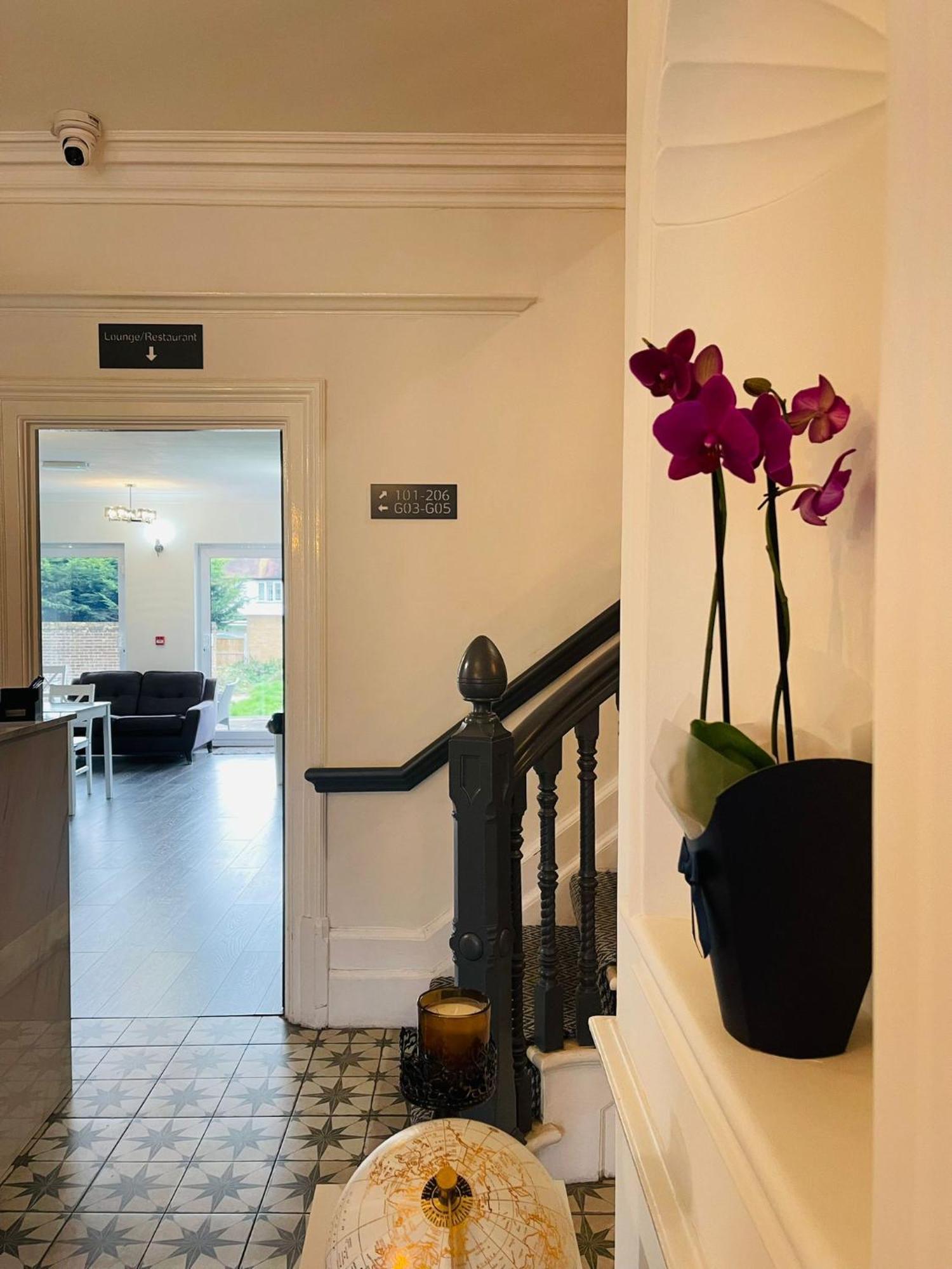Woodford Hotel London Eksteriør billede